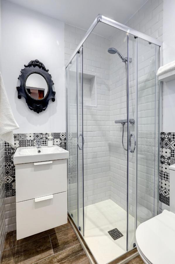 Unique Andalusian Townhouse Next To Beach Estepona Zewnętrze zdjęcie